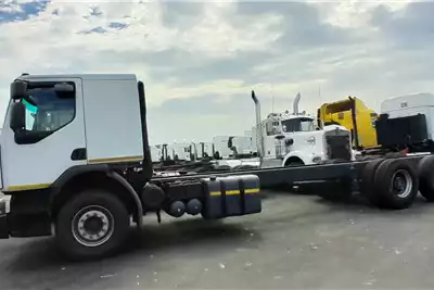 Renault Truck tractors Double axle premium lander 380 low roof 2014 for sale by Tommys Truck Sales | AgriMag Marketplace