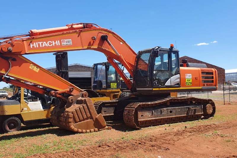 [make] Excavators in South Africa on Truck & Trailer Marketplace