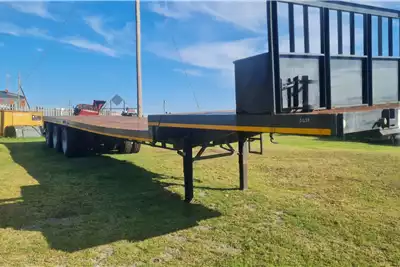 Zelna Trailers 36ton Tri axle stepdeck for sale by Johan Jacobs Machinery | AgriMag Marketplace