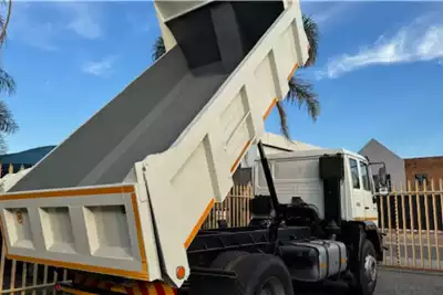 MAN Tipper trucks 6 Cube Tipper MAN 18.280 2006 for sale by Boschies cc | AgriMag Marketplace