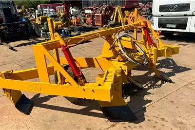 Tillage equipment Ploughs 8 Furrow Construction Mixing Plough for sale by Dirtworx | AgriMag Marketplace