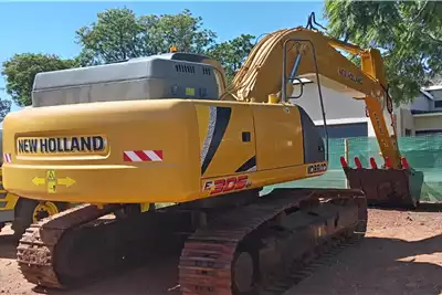 Altas Weyhausen Excavators New Holland 30T Excavator for sale by Ramoremi Trading And Projects Pty Ltd | AgriMag Marketplace
