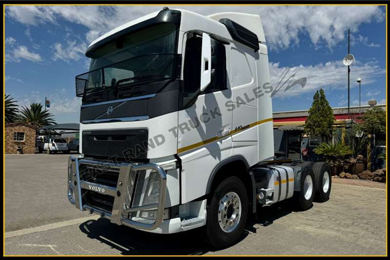 [condition] [application] Truck tractors in [region] on Truck & Trailer Marketplace