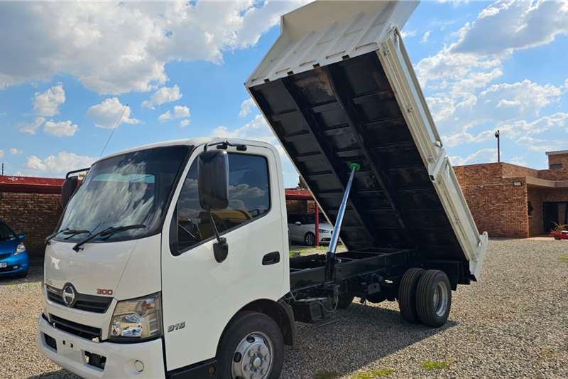Hino Tipper trucks HINO 300,915,FITTED WITH +/ 4CUBE TIPPER EQUIPMENT 2019
