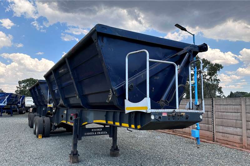 Ice Cold Bodies Trailers Side tipper 45 Cubes 2014