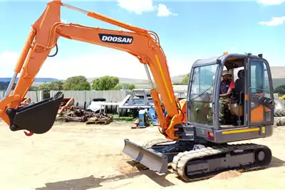 Excavators Doosan 5.5 Ton Excavator 2005 for sale by Dirtworx | Truck & Trailer Marketplace