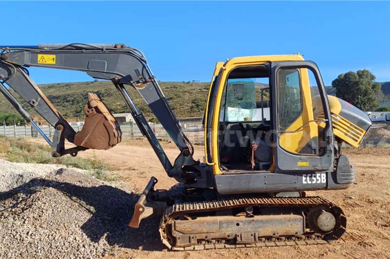 Excavators in [region] on AgriMag Marketplace
