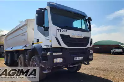 Iveco Tipper trucks Trakker 420 15 Cube Tipper 8x4 2015 for sale by Kagima Earthmoving | AgriMag Marketplace