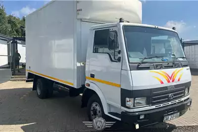 Tata Truck EX2 813 Closed Body with tow hitch to rear 2021 for sale by Wolff Autohaus | Truck & Trailer Marketplace