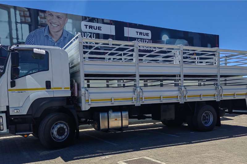 Cattle body trucks in [region] on Truck & Trailer Marketplace
