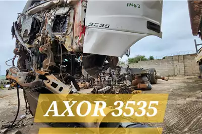 Truck Spares and Parts Axor 3535 Twinsteer Stripping