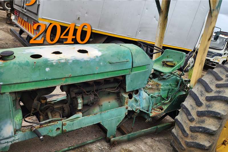 John Deere Tractors John Deere 2040 Stripping