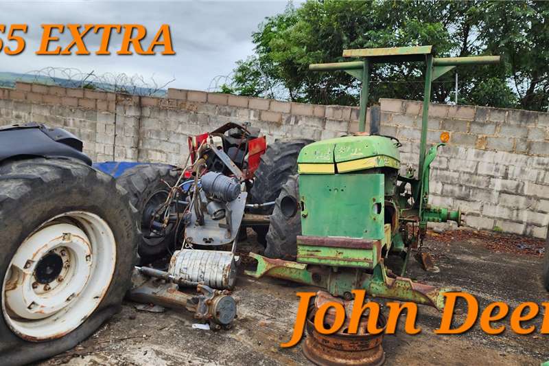John Deere Tractors John Deere 2251 4x4 Stripping