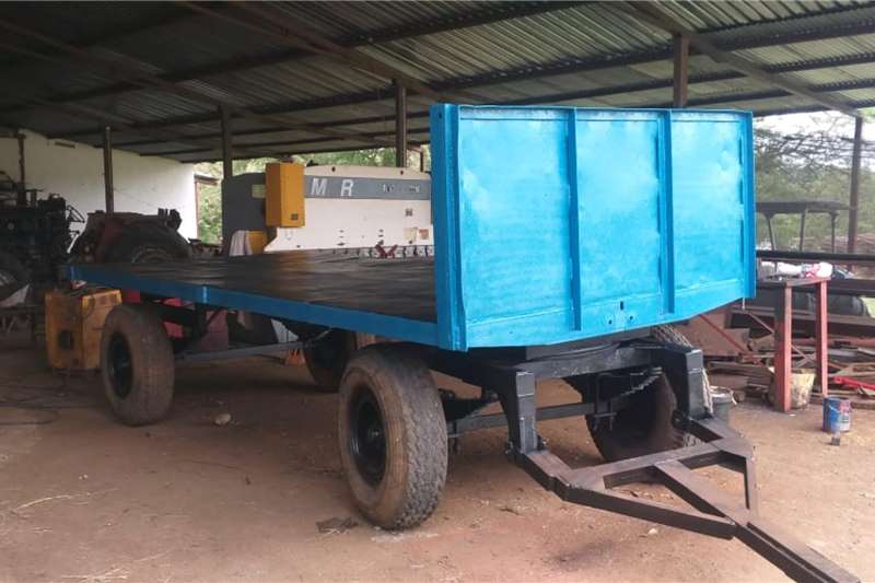 Other Agricultural trailers Carts and wagons 4 Wheel trailer