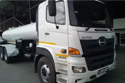 Hino Water bowser trucks 500 2836 (DU5) F/C 6x4 10000L Water Tanker 2019 for sale by McCormack Truck Centre | Truck & Trailer Marketplace