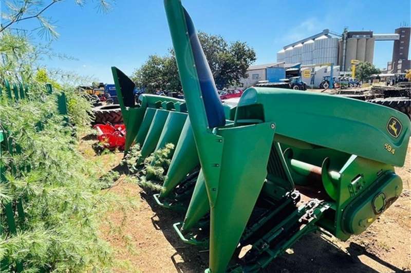 John Deere Harvesting equipment 694 2007