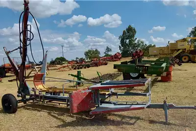 Harvesting equipment Baal laaiier for sale by R64 Trade | Truck & Trailer Marketplace
