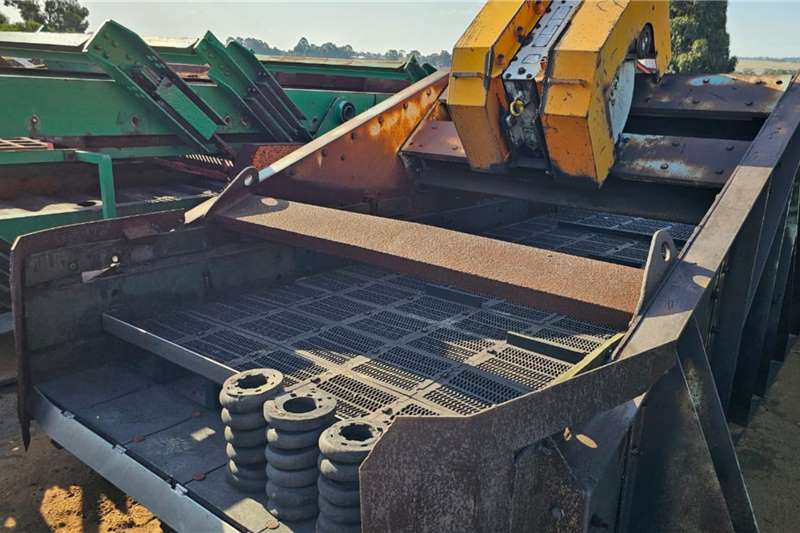 Vibrating screens in South Africa on Truck & Trailer Marketplace