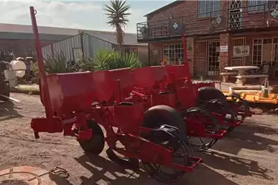 Massey Ferguson Planting and seeding equipment Row planters 4 Row Planter for sale by Vincs se Dinge | AgriMag Marketplace