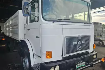 MAN Dropside trucks 30 240 1990 for sale by Edan Traders | Truck & Trailer Marketplace