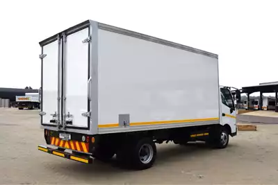 Hino Box trucks Hino 300 Series 815 REFRIGERATED BODY 2015 for sale by Pristine Motors Trucks | Truck & Trailer Marketplace