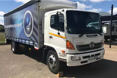 Hino Curtain side trucks Hino 500 1626 8 Ton Curtain Side 2016 for sale by CLC Trucks PTY | AgriMag Marketplace
