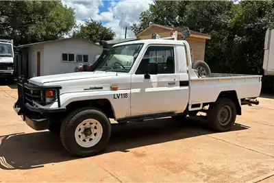 Property Other property 2002 Toyota Land Cruiser 4.5 EFi 4x4 S/C for sale by Dirtworx | AgriMag Marketplace