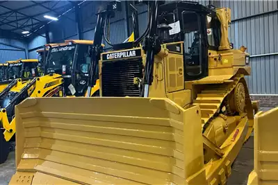 Caterpillar Dozers Caterpillar D6R Dozer for sale by ARCH EQUIPMENT SALES CC | Truck & Trailer Marketplace