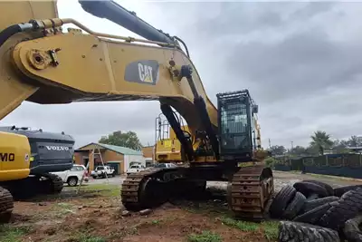 Caterpillar Excavators 390F L (90ton) 2018 for sale by Armour Plant Sales | Truck & Trailer Marketplace