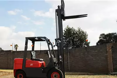 BTX Forklifts Diesel forklift New BTX D 25 standard forklifts 2024 for sale by Mad Farmer SA | AgriMag Marketplace