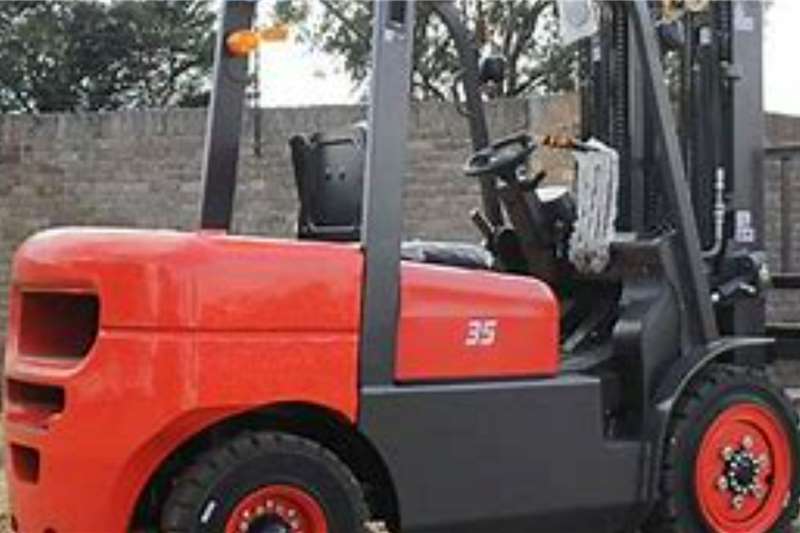BTX Forklifts Diesel forklift New BTX D 35 standard forklifts 2024