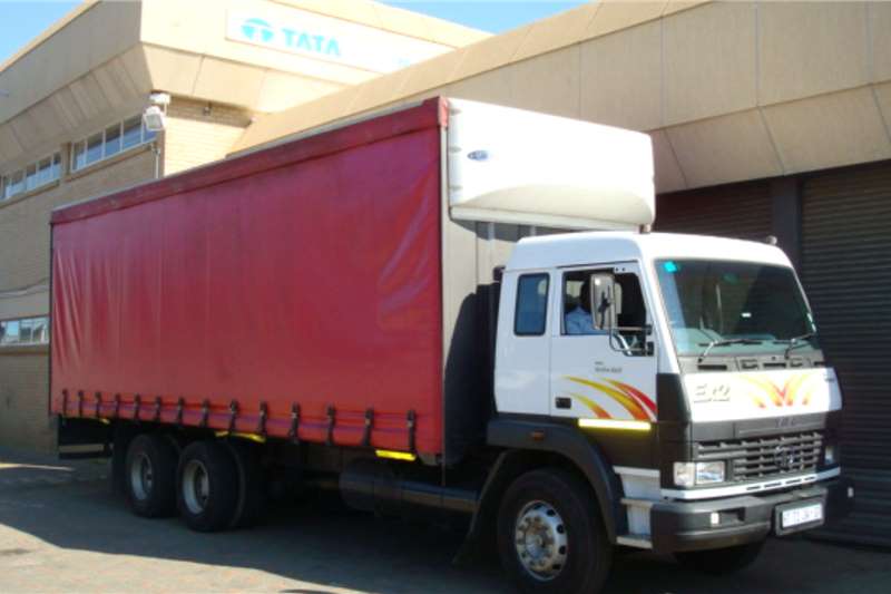 Tata Curtain side trucks LPT 1518 TAUTLINER FOR SALE 8.5 METER WITH TAG AXL 2022