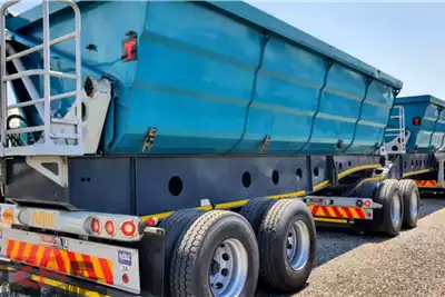 Afrit Trailers Side tipper AFRIT 45 CUBE SIDE TIPPER TRAILER 2021 for sale by ZA Trucks and Trailers Sales | Truck & Trailer Marketplace