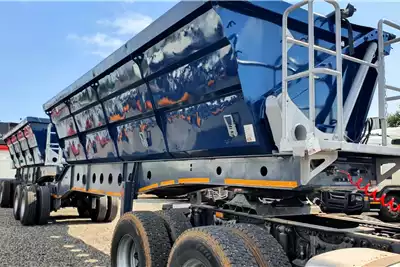 Afrit Trailers Side tipper AFRIT 40 CUBE SIDE TIPPER TRAILER 2017 for sale by ZA Trucks and Trailers Sales | Truck & Trailer Marketplace