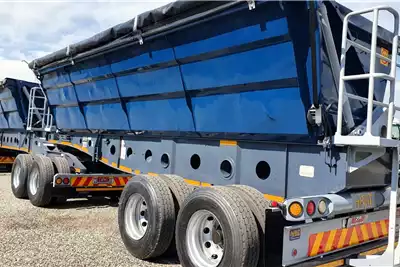 Afrit Trailers Side tipper AFRIT 40 CUBE SIDE TIPPER TRAILER 2017 for sale by ZA Trucks and Trailers Sales | Truck & Trailer Marketplace