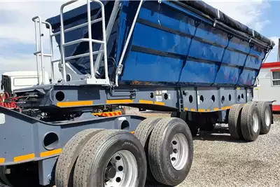 Afrit Trailers Side tipper AFRIT 40 CUBE SIDE TIPPER TRAILER 2017 for sale by ZA Trucks and Trailers Sales | Truck & Trailer Marketplace