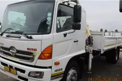 Hino Crane trucks HINO 15 257 DROPSIDE WITH SE130 CRANE 3 EXT 2007 for sale by Isando Truck and Trailer | Truck & Trailer Marketplace