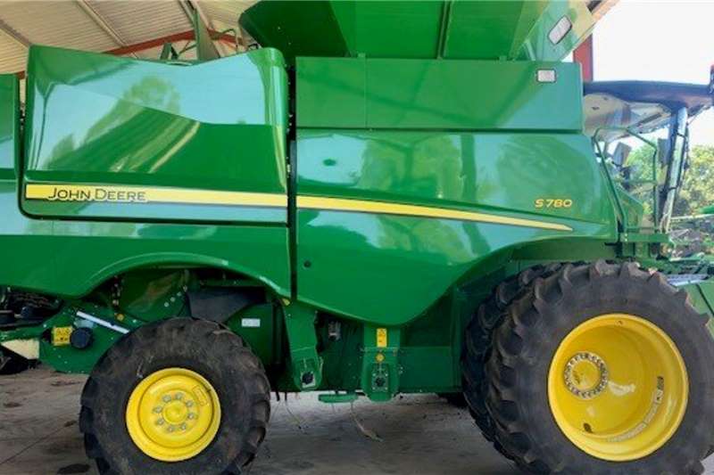 John Deere Harvesting equipment Grain harvesters John Deere S780 4wd 2020