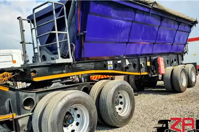 Afrit Trailers Side tipper AFRIT 40 CUBE SIDE TIPPER 2013 for sale by ZA Trucks and Trailers Sales | Truck & Trailer Marketplace