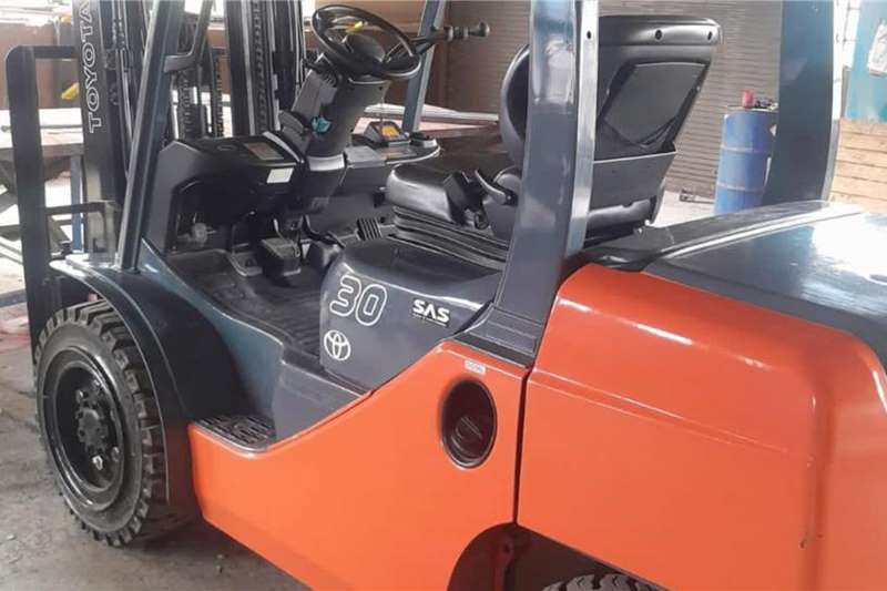 Toyota Forklifts 8 Series 2016 for sale by HVR Turbos  | Truck & Trailer Marketplace