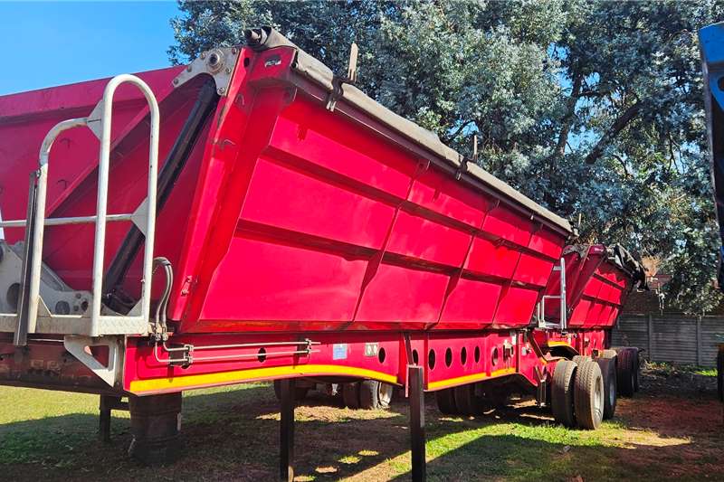 Afrit Trailers Interlink 40 cube 2019
