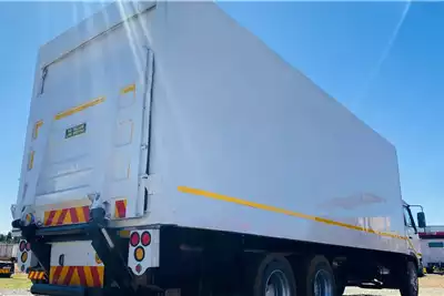 Nissan Refrigerated trucks UD 90, 6x2, FITTED WITH AN INSULATED FRIDGE BODY 2013 for sale by Jackson Motor JHB | AgriMag Marketplace