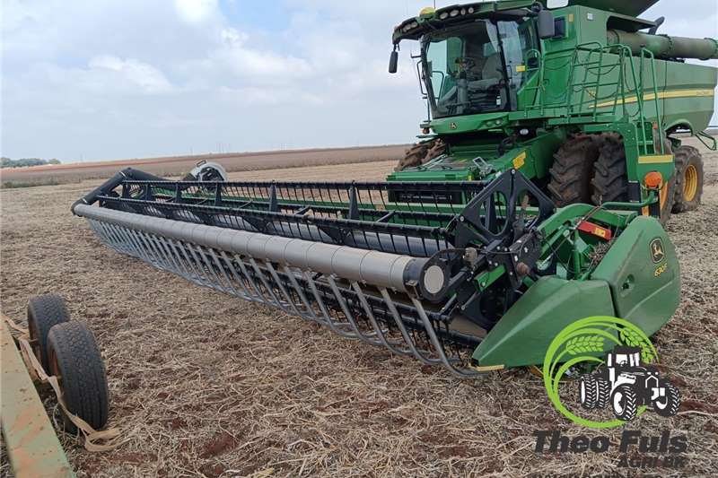 Harvesting equipment Flex headers John Deere 630F 2019