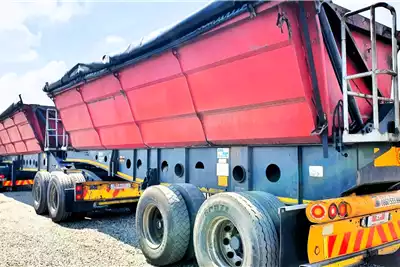 Afrit Trailers Side tipper AFRIT 40 CUBE SIDE TIPPER TRAILER 2015 for sale by ZA Trucks and Trailers Sales | AgriMag Marketplace