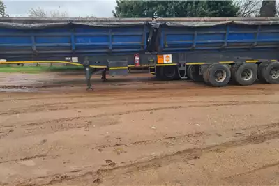Other Agricultural trailers Tipper trailers 3 Axle 2013 for sale by MRJ Transport cc | Truck & Trailer Marketplace