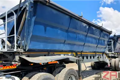 Afrit Trailers Side tipper AFRIT 45 CUBE SIDE TIPPER 2016 for sale by ZA Trucks and Trailers Sales | Truck & Trailer Marketplace