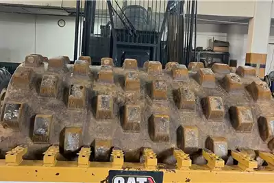 Caterpillar Rollers CS533E Smooth Drum Roller for sale by BLC Plant Company | AgriMag Marketplace