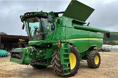John Deere Harvesting equipment Grain harvesters John Deere S 760 2023 for sale by Primaquip | AgriMag Marketplace