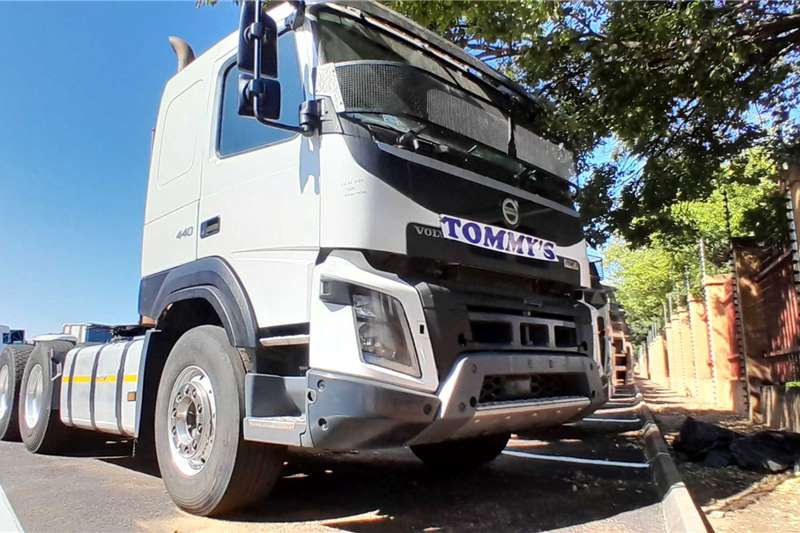 Volvo Truck tractors Double axle FMX 440 2018