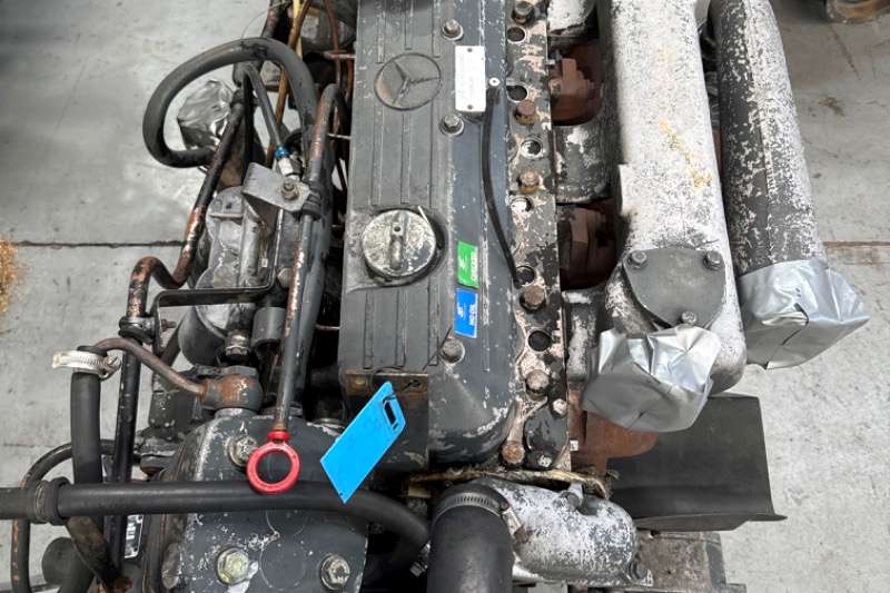 Mercedes Benz Truck spares and parts Engines OM366 LA